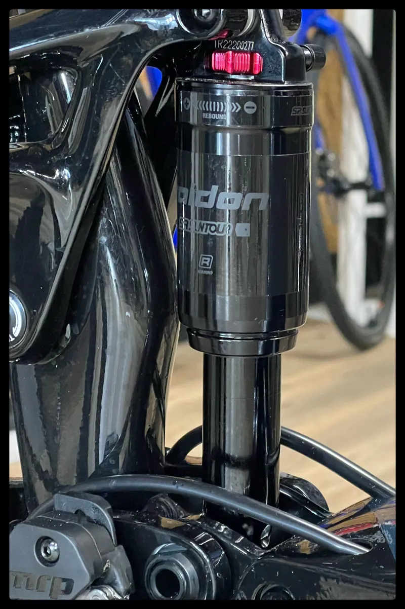 Liv Embolden E+ 2 625 25km/h Large Cosmos Navy 2023-5